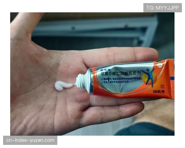 卡斯特林肌肉挫伤未愈 塞维利亚后防轮换深度不足